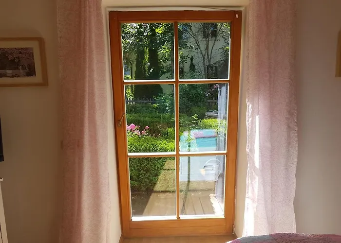 Martina's Place 3*